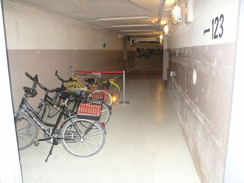 Fahrradparkplatz der Dienstfahrrder im Regierungsbunker